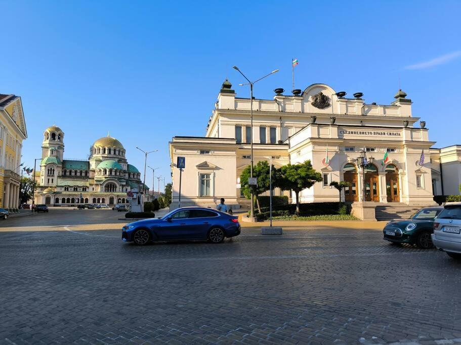 Cozy 1 Bdrm, Top Center, Solunska Near Vitoshka Street Sofia Exterior photo